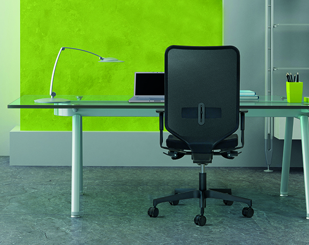 Офисное кресло Flex с высокой спинкой из сетки на крестовине с колесами