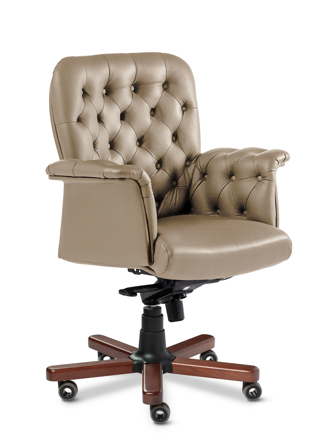 Кресло для руководителя Messina B