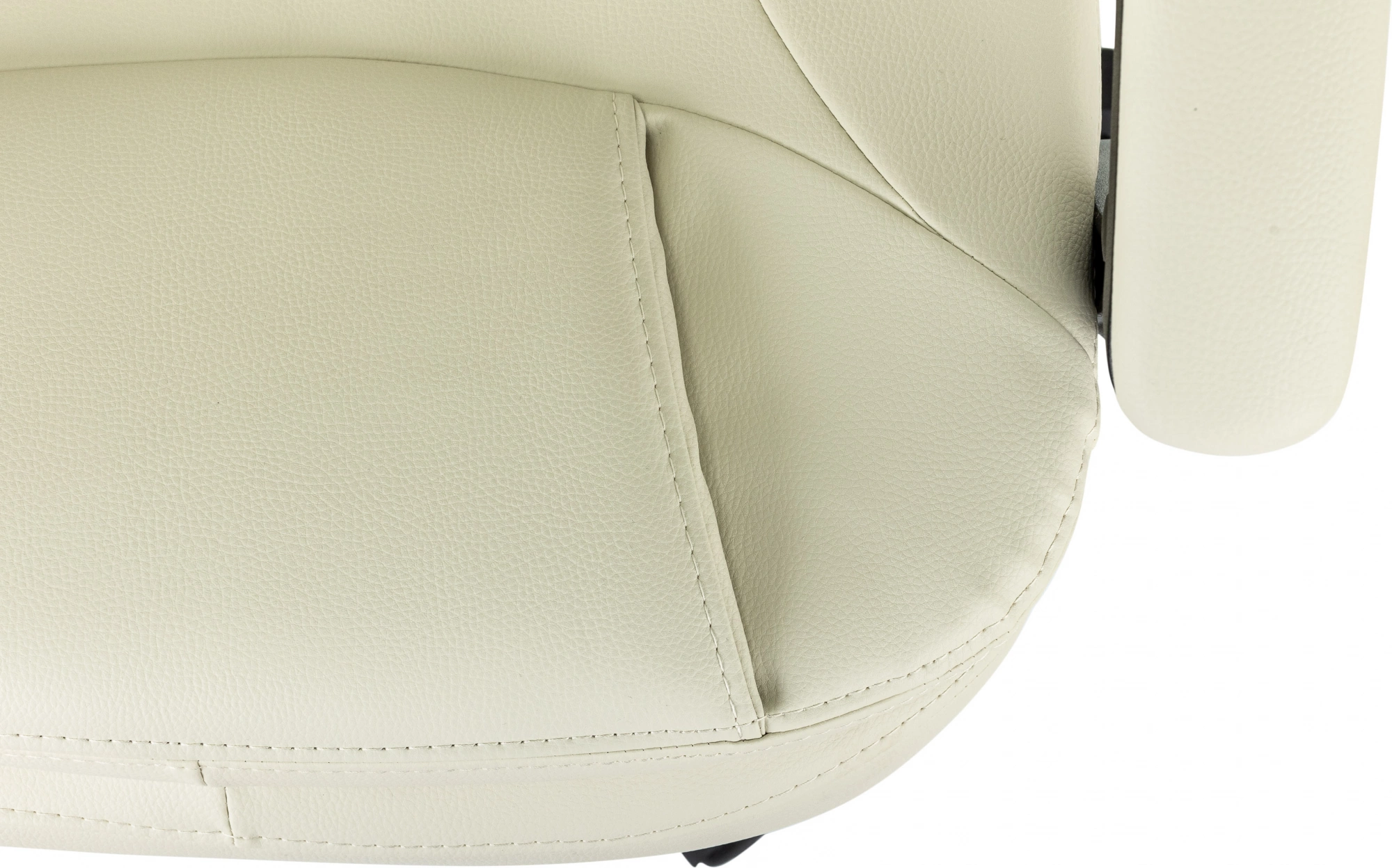 Кресло руководителя Бюрократ CH-868N-BF