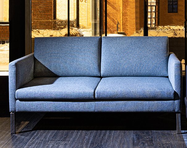 Диван двухместный Otto