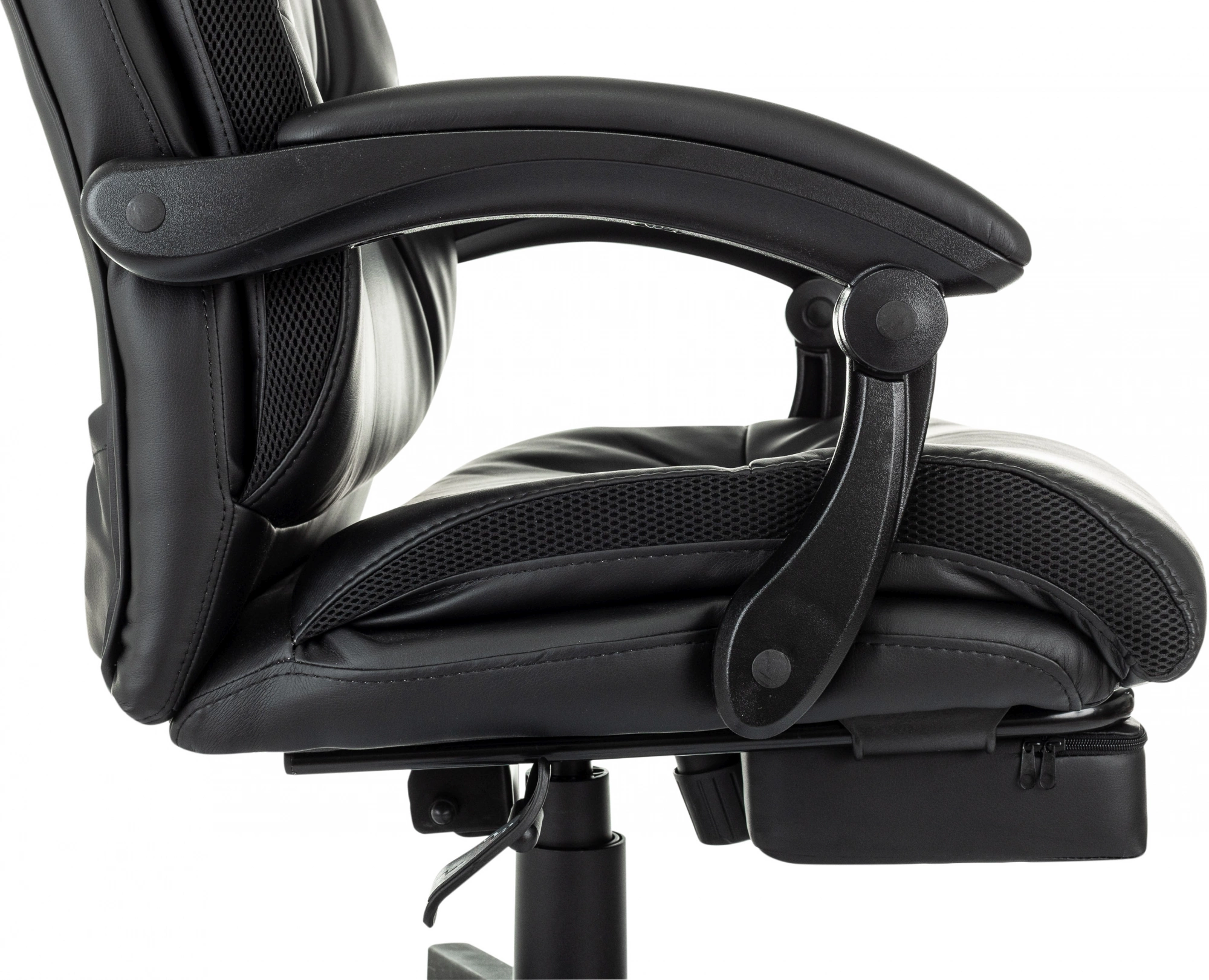 Кресло руководителя Бюрократ CH-824MSG-BF