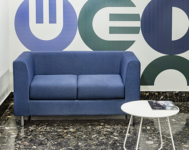 Двухместный диван Domino