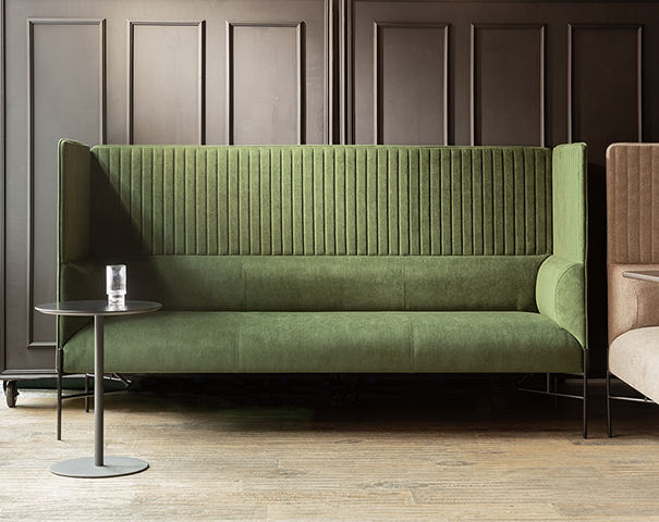 Диван трехместный Toscana с высокой спинкой