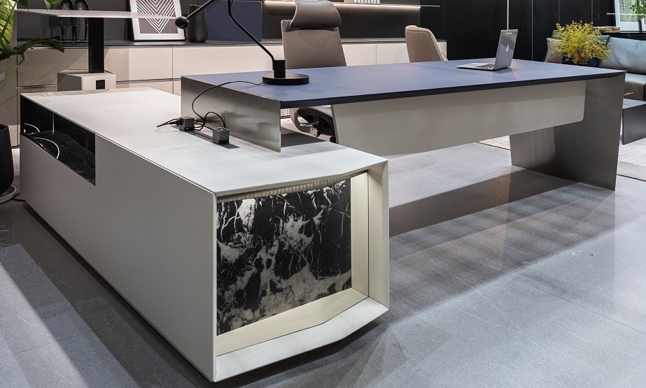 Стол с боковой тумбой, правый MS2822