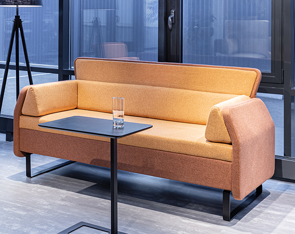 Диван двухместный Toolip