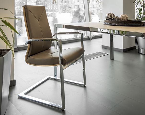 Кресло Forma с низкой спинкой на полозьях (По запросу)