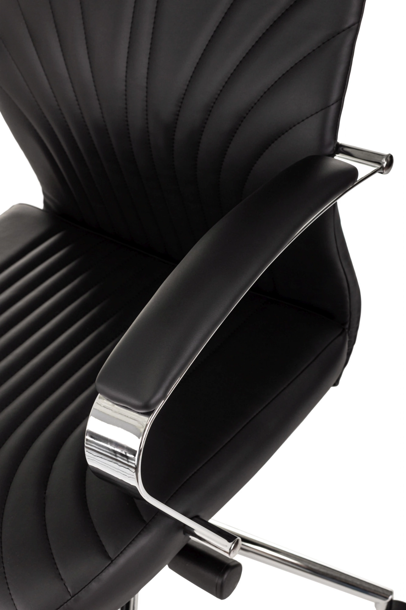 Кресло руководителя Бюрократ CH-610SL-Lux