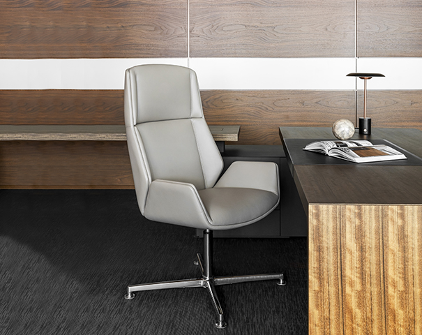 Кресло Overtime с высокой спинкой на крестовине на глайдерсах